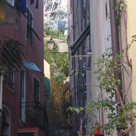 Da Benedetta Konukevi Monterosso al Mare